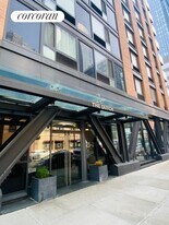 25-21 43rd Ave in Queens, NY - Building Photo