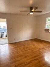 14841 Sylvan St in Los Angeles, CA - Building Photo - Building Photo