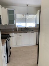 937 22nd Ave in Honolulu, HI - Building Photo - Building Photo