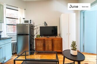 355 E 4th St in New York, NY - Building Photo - Building Photo
