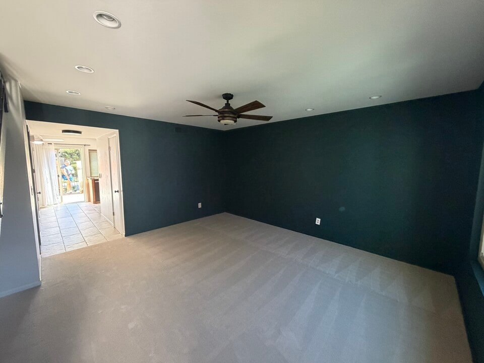 25356 Vía Verde in Lake Forest, CA - Building Photo