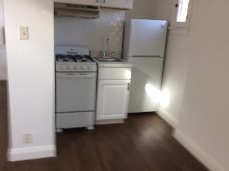 359 Heather Heights Ct in Monrovia, CA - Building Photo