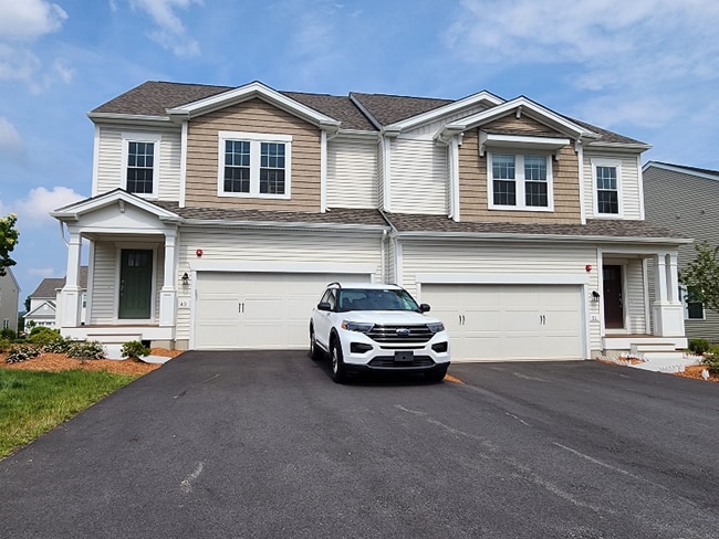 49 Aspen Way in Hopkinton, MA - Building Photo - Building Photo