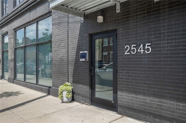 2545 Penn Ave in Pittsburgh, PA - Building Photo - Building Photo