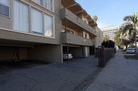 727 S SERRANO AV in Los Angeles, CA - Building Photo - Building Photo