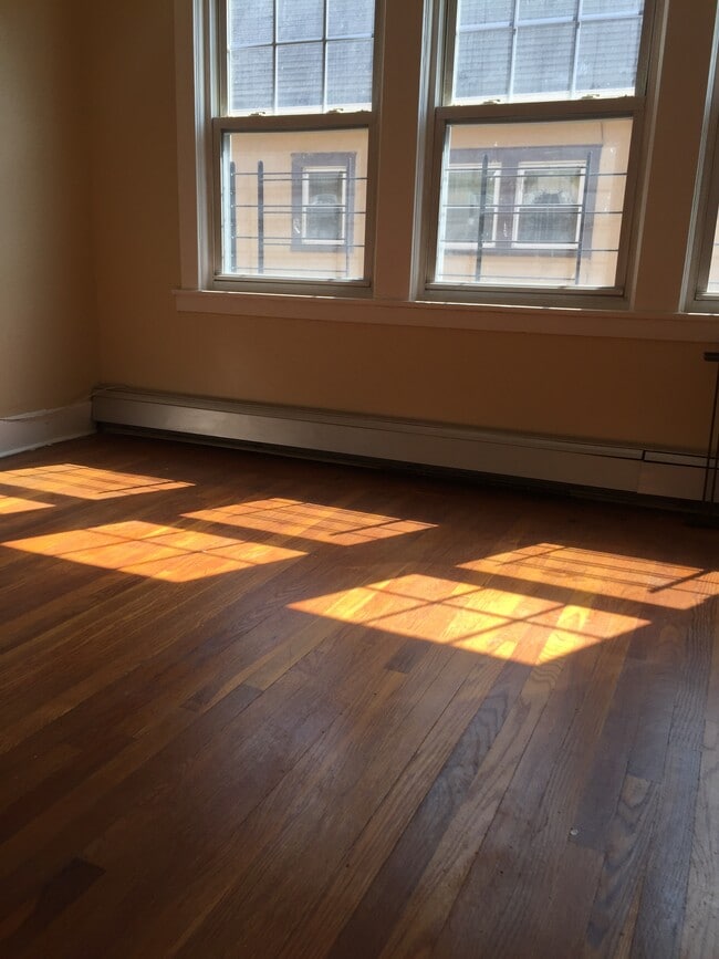 422 S 4th Ave, Unit #1 in Mount Vernon, NY - Building Photo - Building Photo