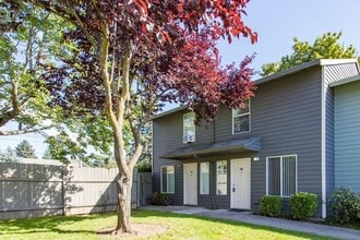 14310 E Burnside St in Portland, OR - Foto de edificio - Building Photo