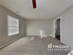 211 Hollyhock Ln in Dallas, GA - Building Photo - Building Photo