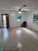 821 NW 12th Ave in Dania Beach, FL - Building Photo - Building Photo