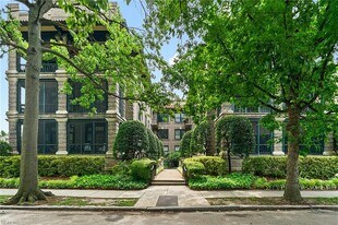 812 Stockley Gdns, Unit #5 in Norfolk, VA - Building Photo