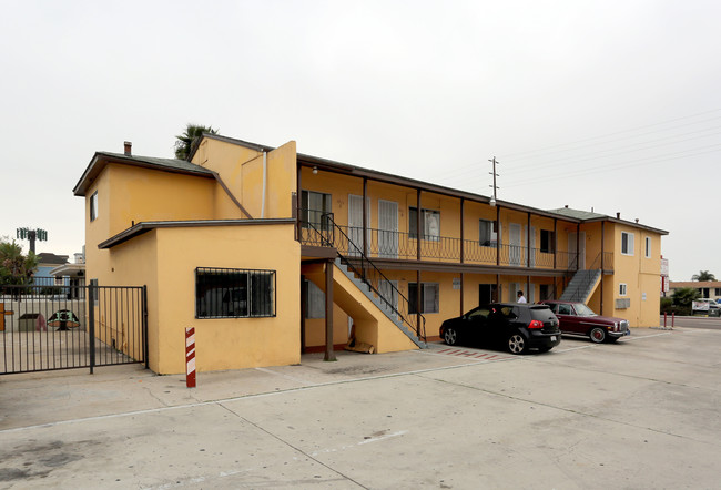 1907-1915 Highland Ave in National City, CA - Building Photo - Building Photo