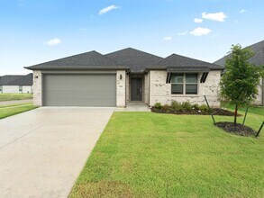 564 Moonrise St in Waxahachie, TX - Building Photo - Building Photo