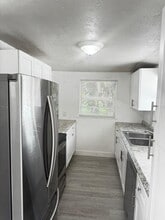 1310 Atlantic Ave in Fort Pierce, FL - Building Photo - Building Photo