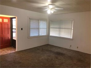 411 E Hulse St in McPherson, KS - Building Photo - Building Photo