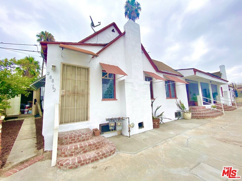 288 S Coronado St in Los Angeles, CA - Building Photo