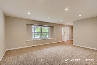 1719 Hotchkiss Dr in Fort Collins, CO - Building Photo - Building Photo