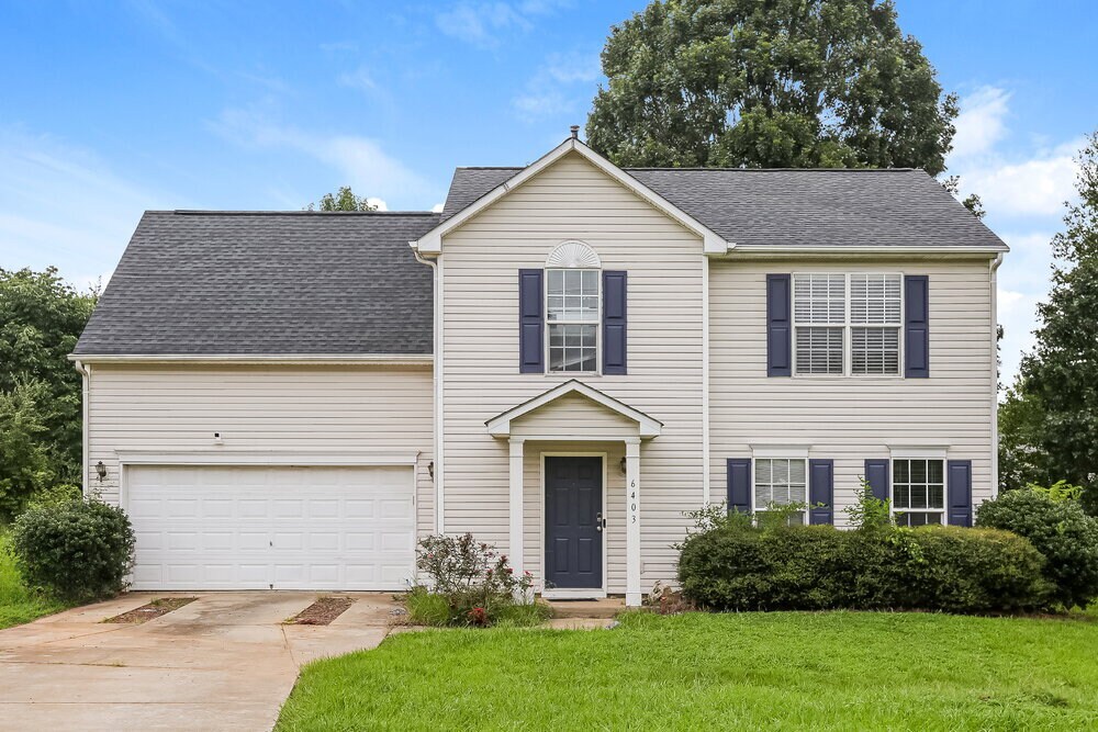 6403 Wedron Ct in Charlotte, NC - Foto de edificio