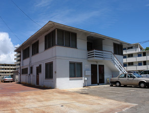 2630 Maunawai Pl in Honolulu, HI - Building Photo - Building Photo