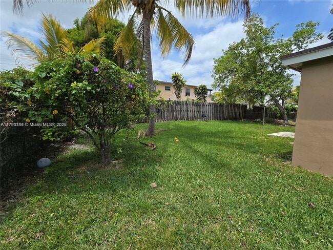 property at 724 SW 7th Terrace