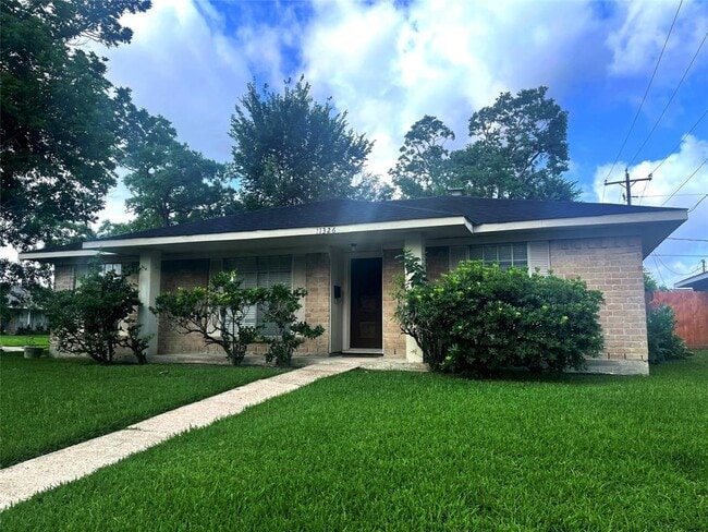 property at 11326 Sagemeadow Ln