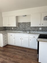 476 Reindollar Ave in Marina, CA - Building Photo - Building Photo