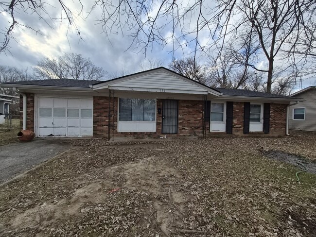 property at 3526 Luewan Ct