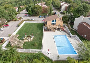 2101 Kenzie Rd in Pittsburgh, PA - Building Photo - Building Photo