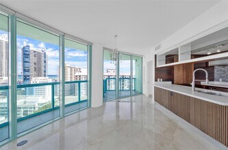 6000 Indian Creek Dr in Miami, FL - Building Photo - Building Photo