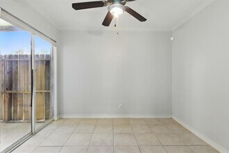 17230 Imperial Valley Dr in Houston, TX - Building Photo - Building Photo
