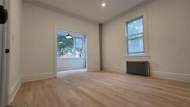 42-21 65th Pl in Queens, NY - Building Photo - Building Photo