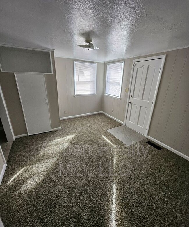 518 N Osage St in Independence, MO - Building Photo - Building Photo