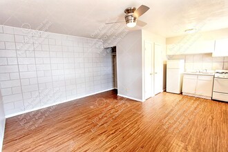 903 Springdale Rd in Austin, TX - Building Photo - Building Photo