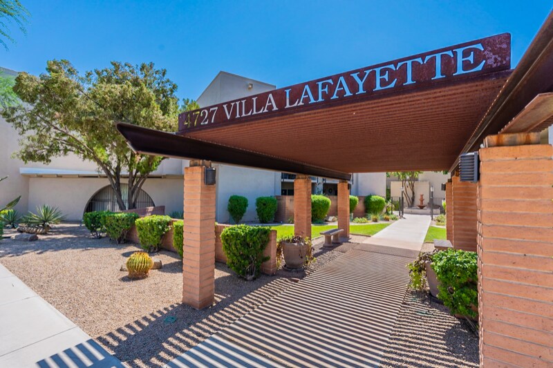 4727 E Lafayette Blvd in Phoenix, AZ - Building Photo
