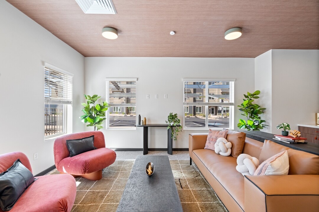 Sierra on 66 in Flagstaff, AZ - Building Photo