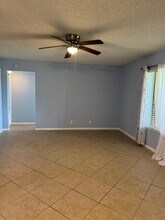 539 Shady Pine Way in Greenacres, FL - Building Photo - Building Photo