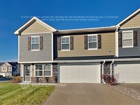 10946 Zest St NE in Blaine, MN - Building Photo