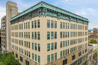 Parkway 301 in Roanoke, VA - Building Photo - Building Photo