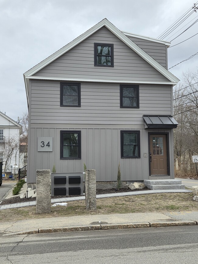 34 Union St, Unit B