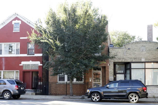 2131 W 18th St in Chicago, IL - Foto de edificio - Building Photo