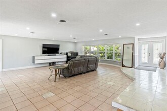 2181 NE 62nd St in Fort Lauderdale, FL - Building Photo - Building Photo