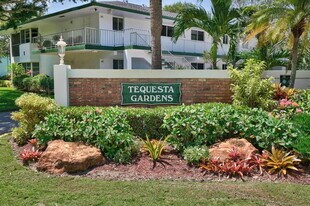 6 Garden St in Jupiter, FL - Building Photo