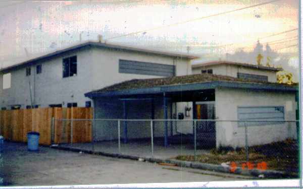 24621 24623 Soto Rd in Hayward, CA - Foto de edificio - Building Photo