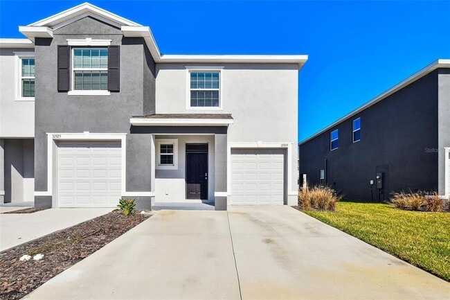 property at 32929 Pez Landing Ln
