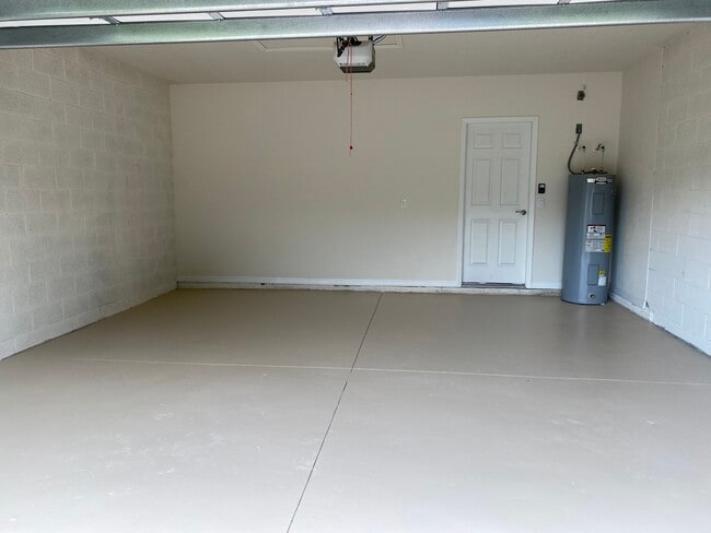 636 SW 19th Ave in Cape Coral, FL - Building Photo - Building Photo