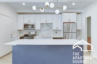 4939 N Saint Louis Ave, Unit 2S in Chicago, IL - Building Photo