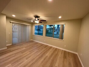 13312 Village 13 in Camarillo, CA - Building Photo - Building Photo