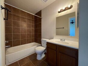 16829 Showdown Path in Selma, TX - Building Photo - Building Photo