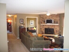 4268 Oakmede Ln in White Bear Township, MN - Building Photo - Building Photo