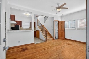 1912 2nd St in Long Beach, CA - Building Photo