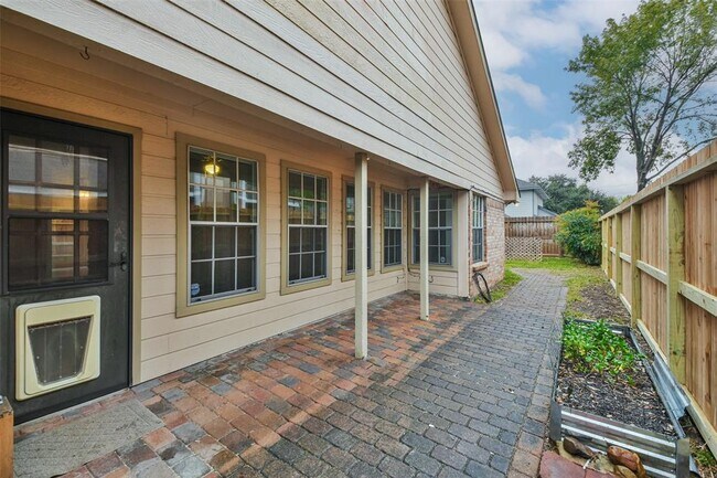 10306 Wayward Wind Ln in Houston, TX - Building Photo - Building Photo